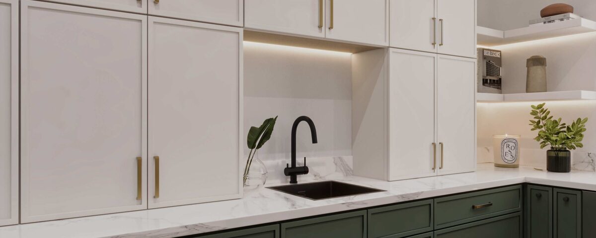 Slim Shaker Aston Green and Dove White