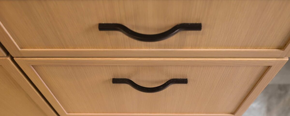 Slim Shaker Amber Oak